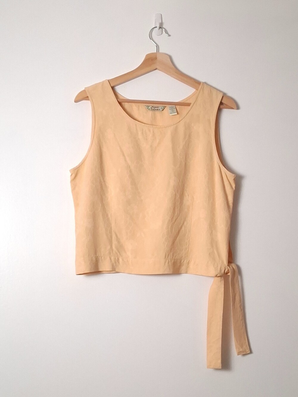 Tommy Bahama 100% silk sleeveless blouse Butter Yellow Floral Women's size 12